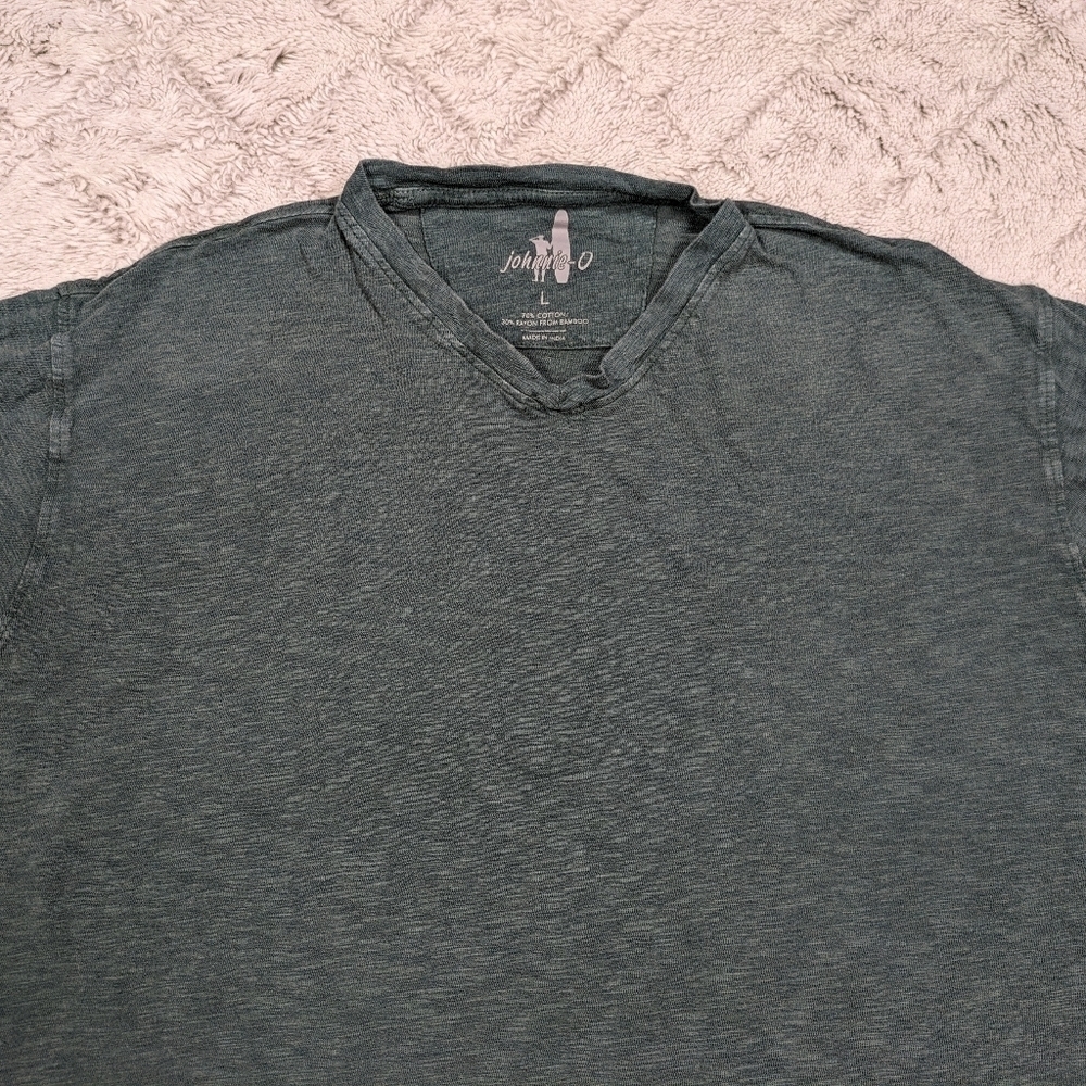 Johnnie-O T-Shirt Men's L Green Avocado Cotton Bamboo V-Neck Short Sleeve - Picture 2 of 8